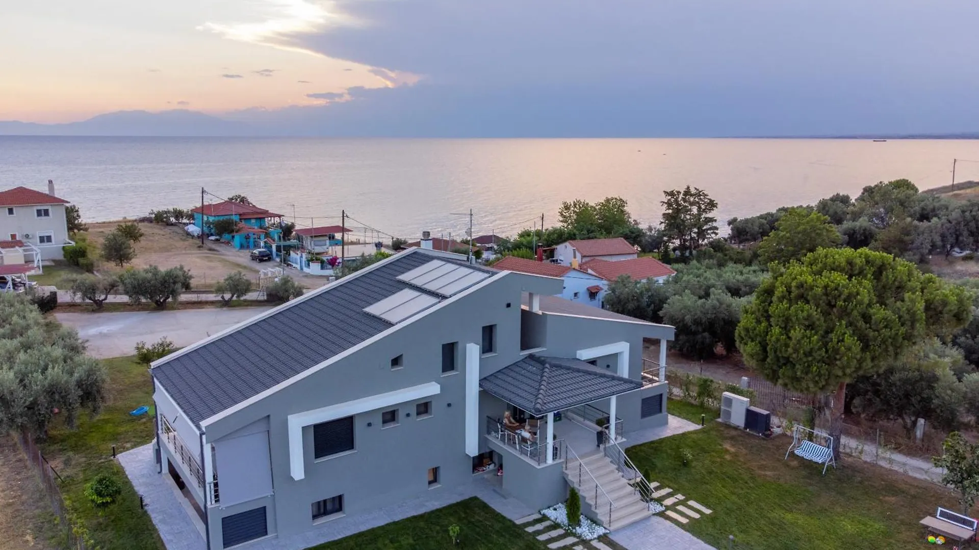 Holiday home #Luxlikehome Villa Llanaj Residence 3 Nea Poteidaia